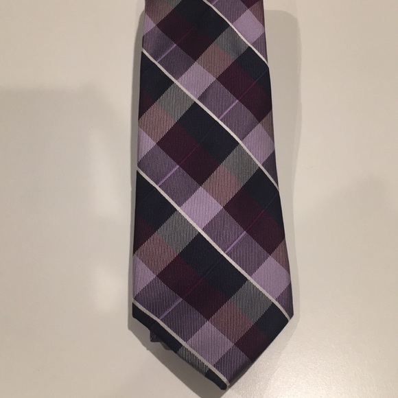 5/$25 Perry Ellis tie. Reg width & length - Picture 1 of 3